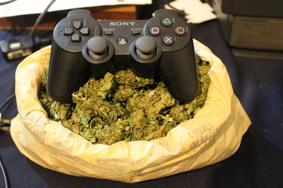 The Ultimate Guide to Cannabis and Gaming Focus | Green Health