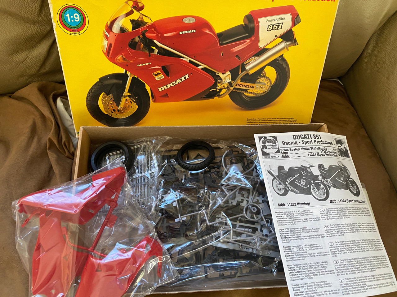 Maquette Moto PROTAR 1/9 - Ducati Desmo 851 SP - Réf 234 - NEUF