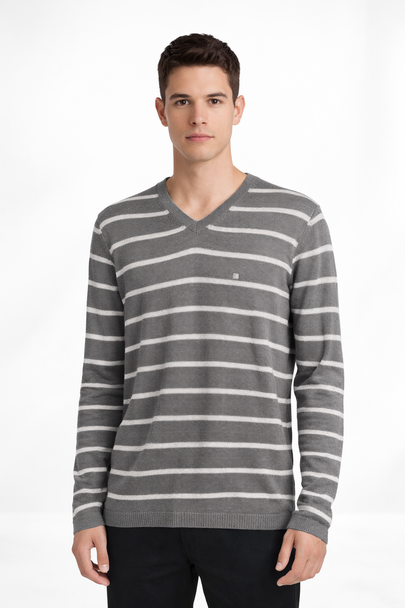 Cвитер COTTON 100%. размер -L-(GIORDANO)