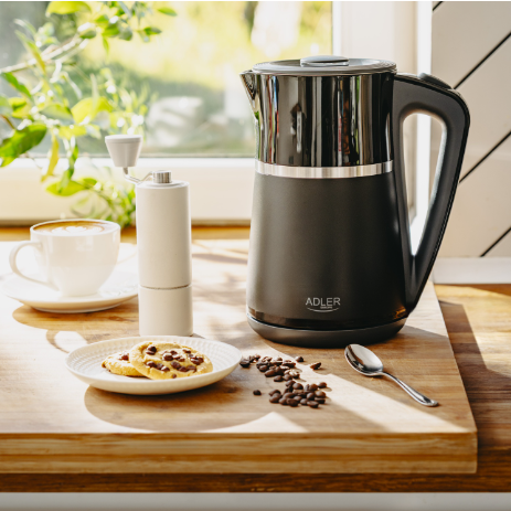 Электрический чайник Adler AD 1355 черного цвета, 1,7 л.