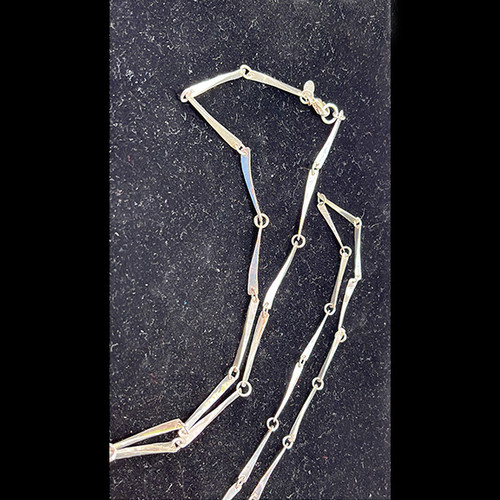 6-4a Square Twist Chain