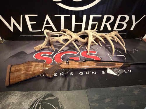 Weatherby Mark V Deluxe Full Size 460 Wthby Mag Serial # WY 043553