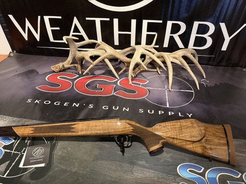 Weatherby MDX01N240WR4O Mark V Deluxe 240 Wthby Mag Serial # WY048892