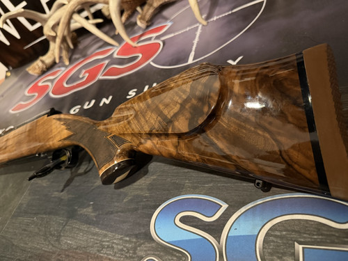 Weatherby Mark V Deluxe Full Size 6.5-300 Wby Serial # WY223085