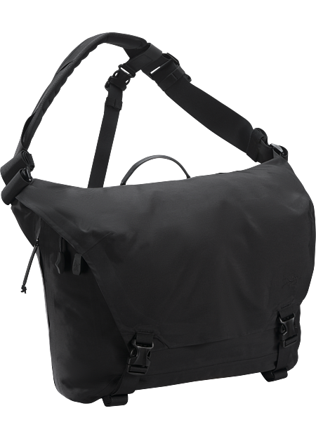ARC’TERYXCourier Bag 15メッセンジャーバッグ Courier-Bag-15-Black__95646.