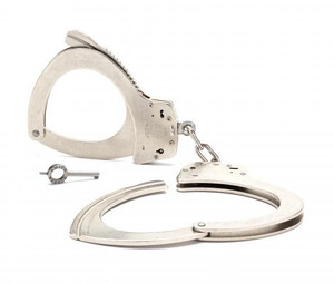 Smith & Wesson Model 110-1 Nickel Universal Handcuff Large Smith & Wesson Model 110-1 Nickel Universal Handcuff Large