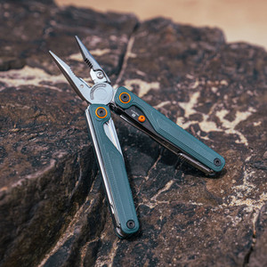 Leatherman Wave® Alpha - G10 Handles w/ MagnaCut Blade