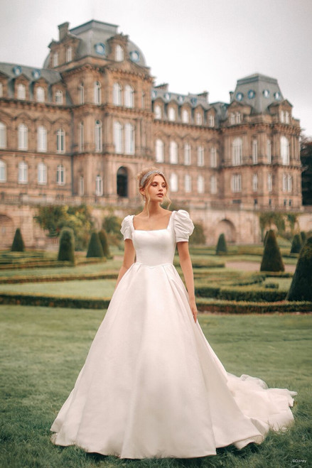 D413-Cinderella-01.jpg