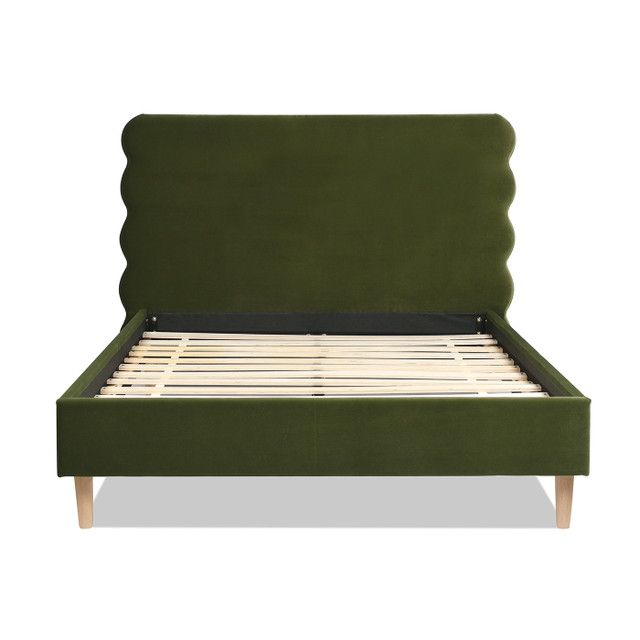 Stockholm Modern Wavy Headboard Platform Bed