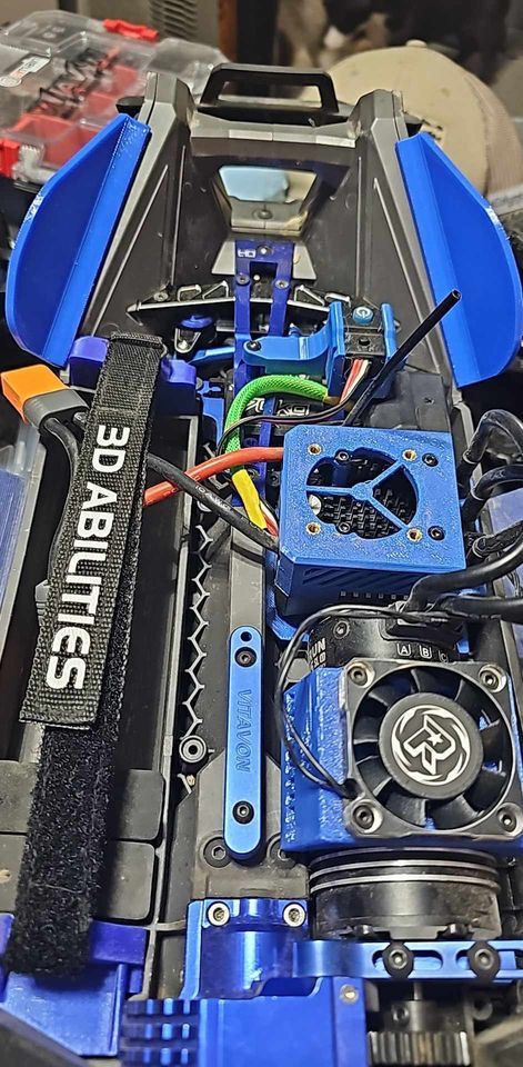 Dirt Guard Chassisabdeckung Für Traxxas 1/10 New Maxx – Staubdicht, Wasserabweisend, Aus Nylon-Netz