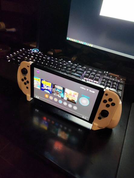 Nintendo Switch Comfort Grip / Stand