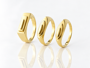Trias signet ring 9ct Gold MARQUISE