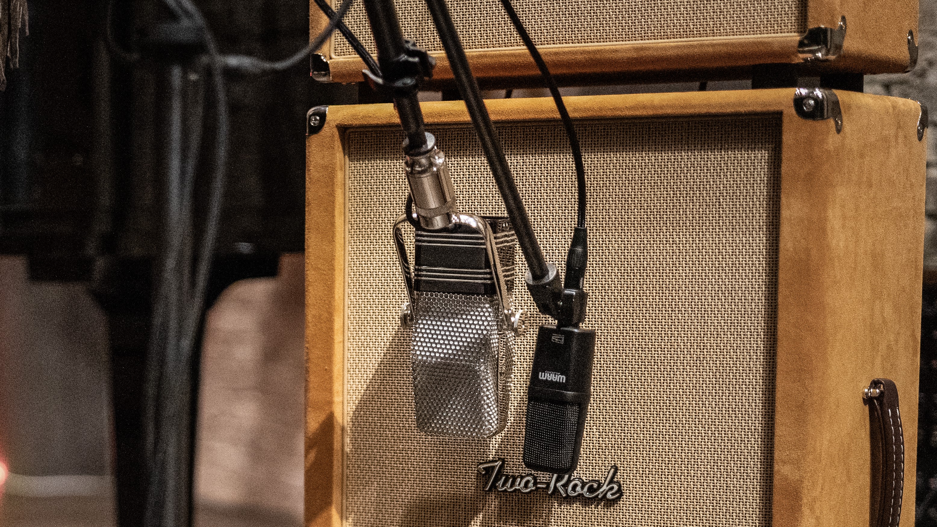 Checking out the brand new Warm Audio WA-44 Ribbon Microphone Checking out the brand new Warm Audio WA-44 Ribbon Microphone