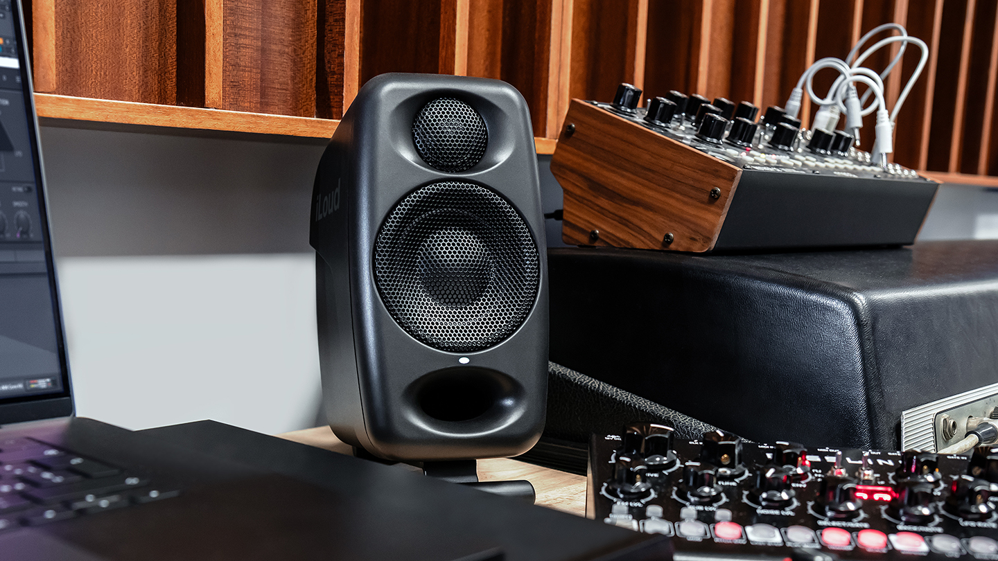 IK Multimedia iLoud Micro Monitor Pro Monitors are a mobile feast for your ears! IK Multimedia iLoud Micro Monitor Pro Monitors are a mobile feast for your ears!