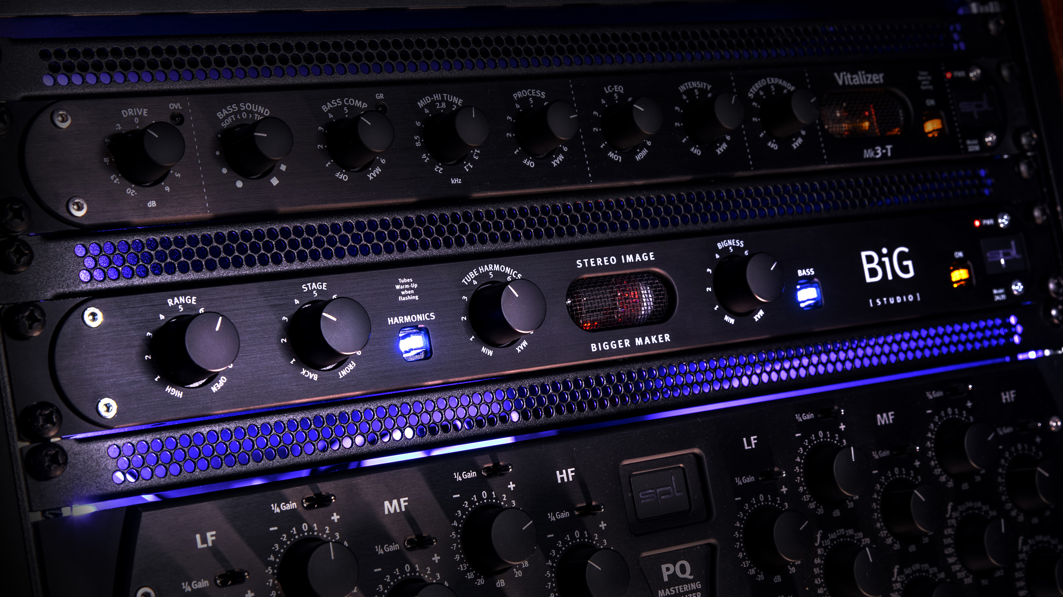 Introducing the SPL BiG Studio – The  Bigger Image Maker!