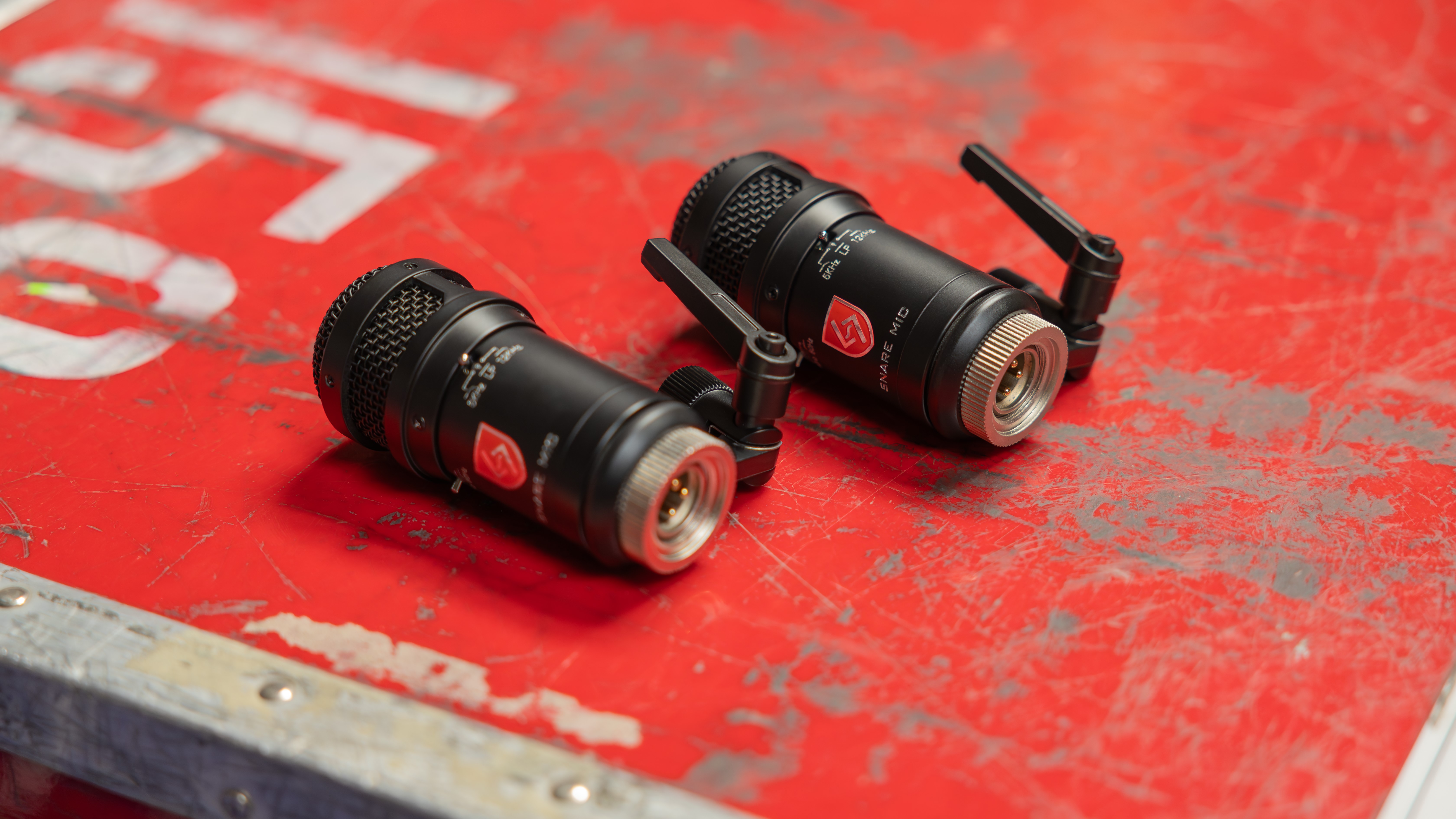 Introducing the Lauten Audio Snare Microphone! - Front End Audio