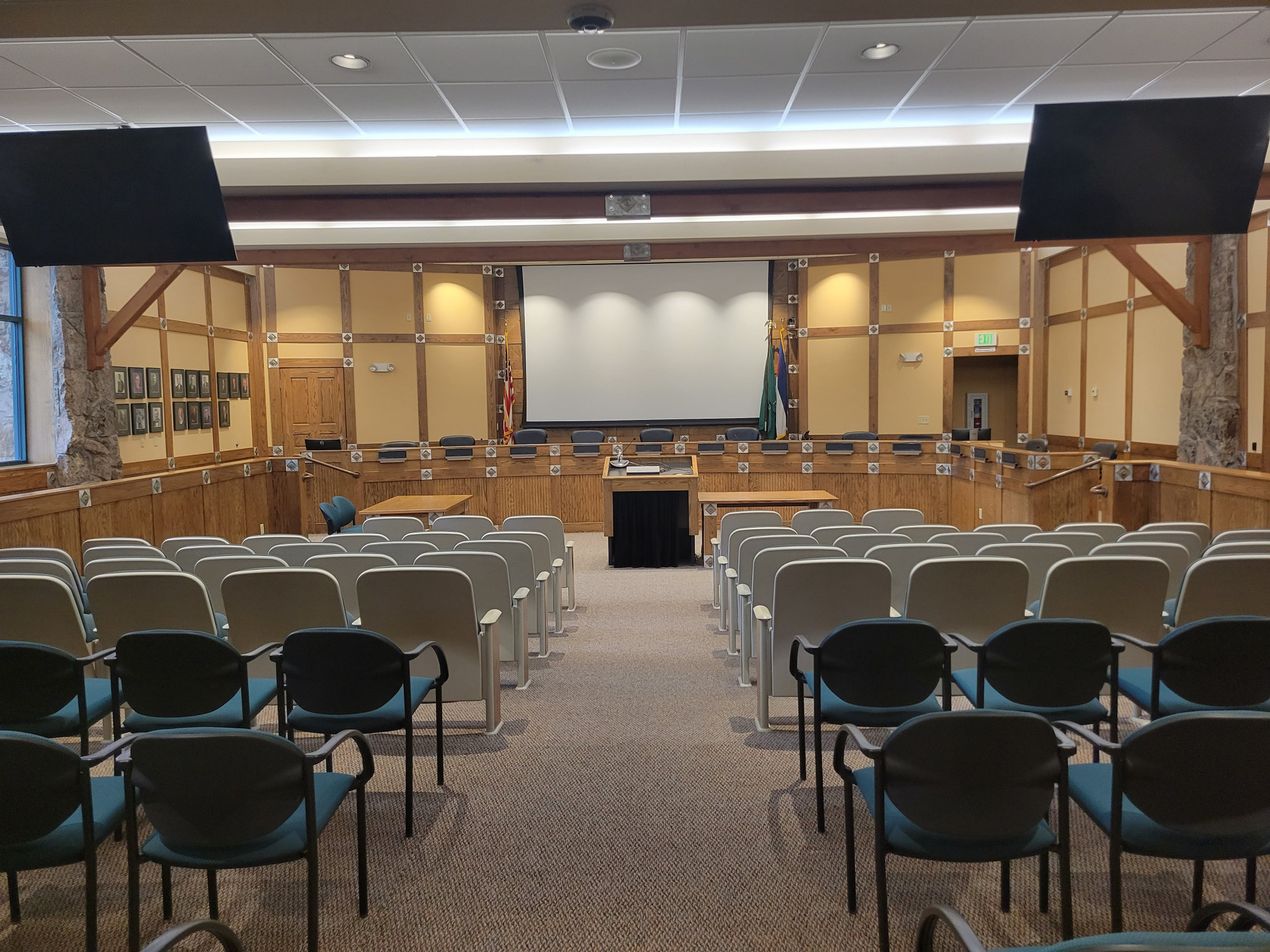 Case Study: Gorgeous Mountain Town Chambers Receives Significant Upgrade