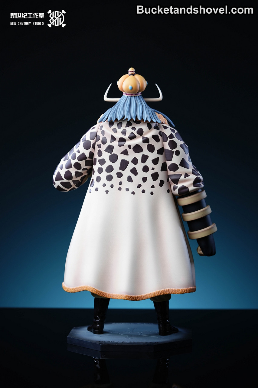 Pre-order * Newcentury Studio One Piece Blackbeard Pirates Resin
