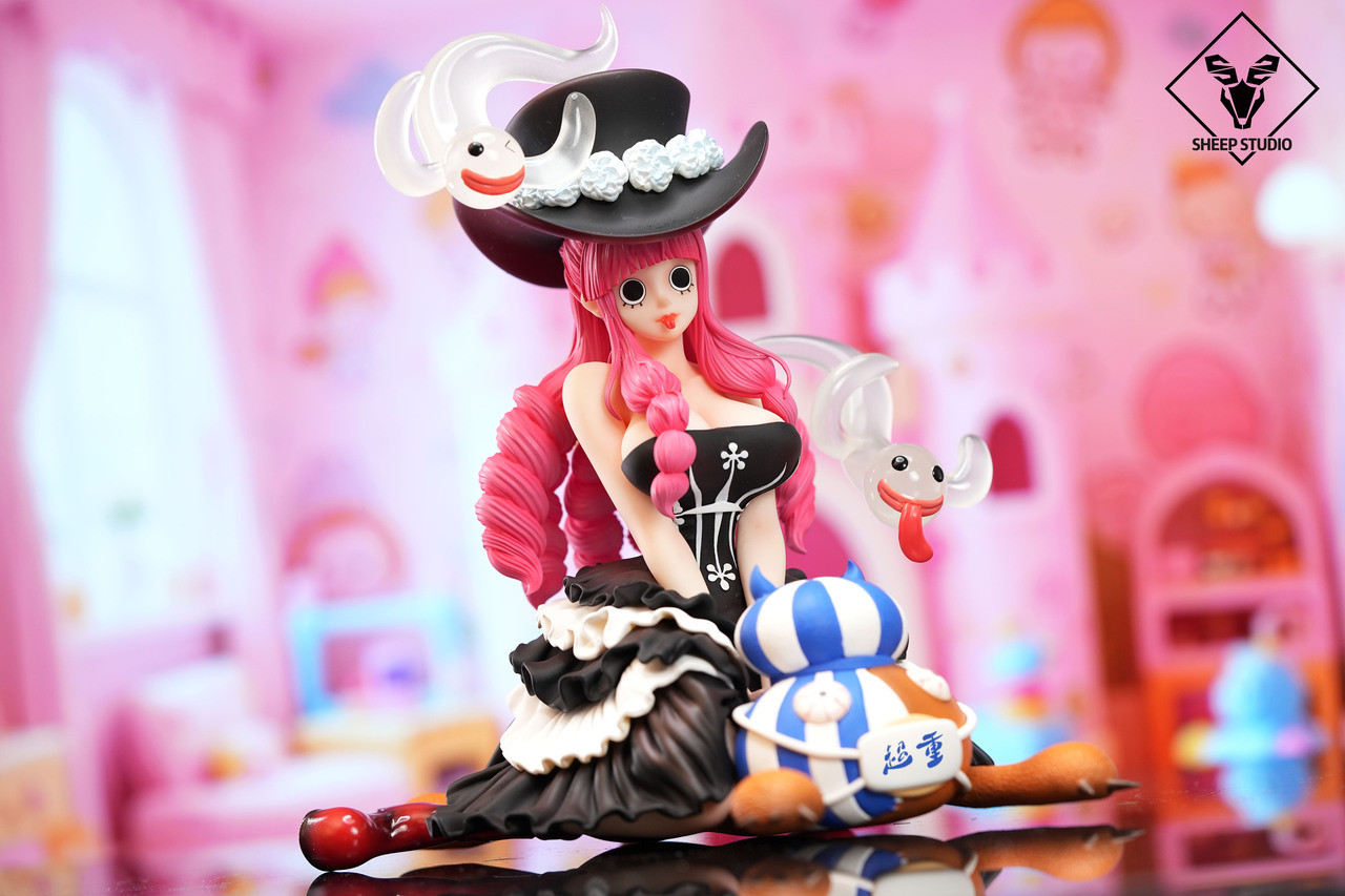 Pre-order * Sheep Studio One Piece Perona sitting position Resin