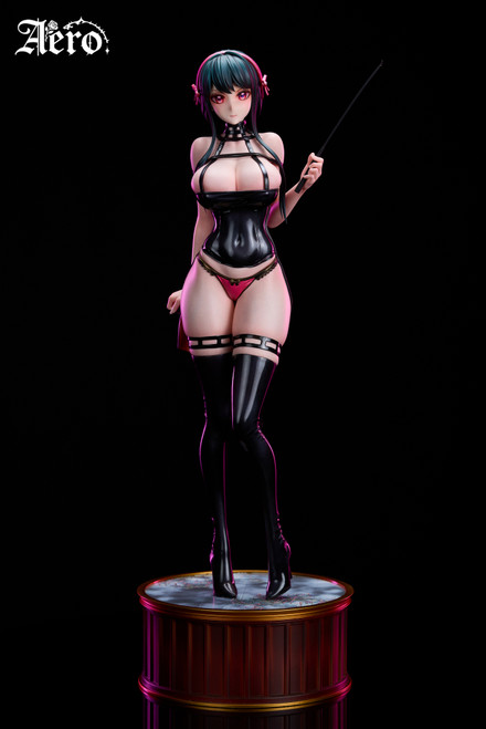 *Pre-order * Aero studio Spy x Family Yor Forger Resin Statue #4