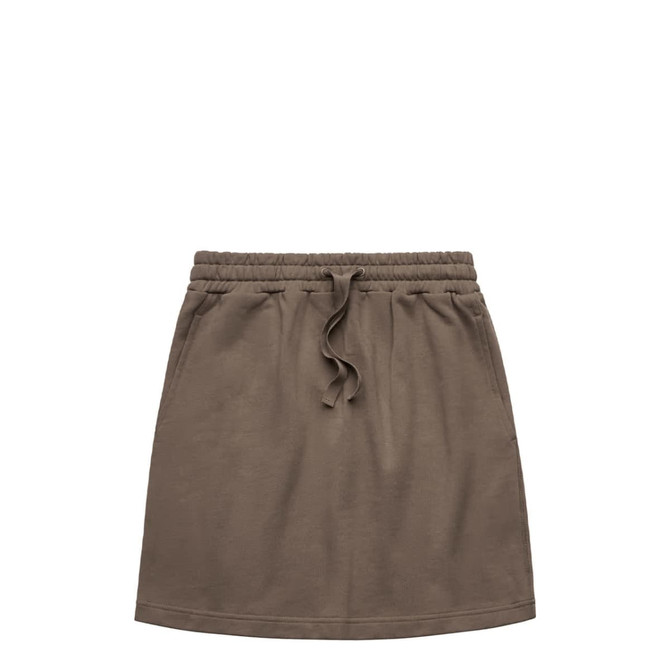A terry skirt in olive green with an elastic waistband and drawstring. It includes a logo on the waistband.