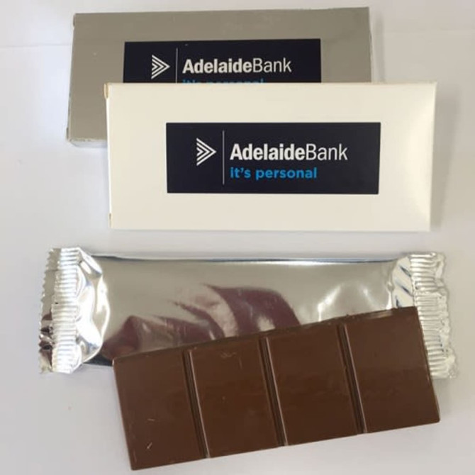 Australian Milk Chocolate Bar in Silver or White Box 45g