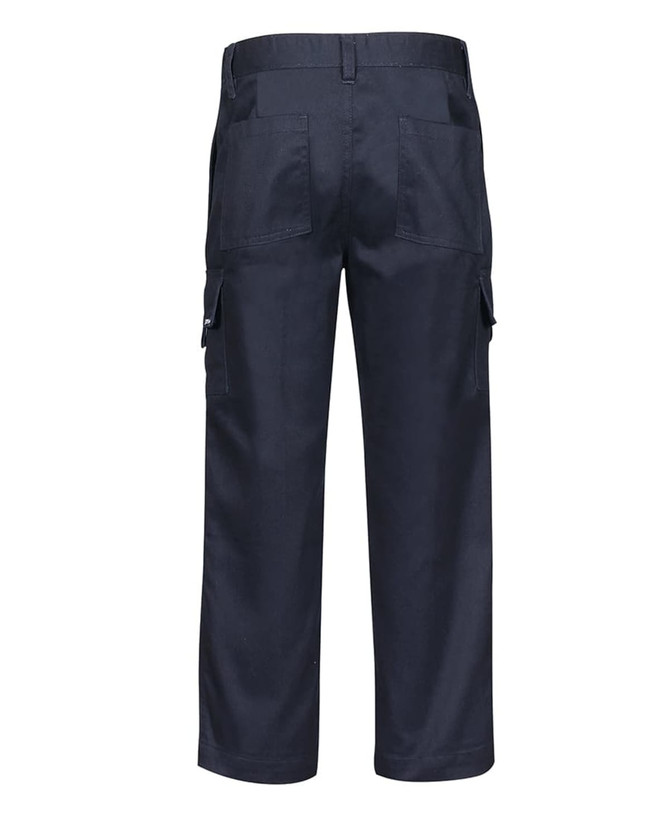 Cargo pants in a navy colour with two side pockets and two back pockets, featuring a simple design and a logo.