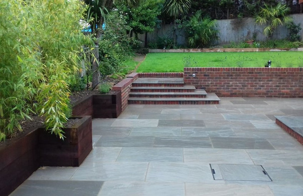 Pavestone Classic Sandstone Calibrated Paving Project Pack (20.7sqm) - 20mm - Light Grey