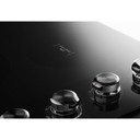 Kitchenaid® Table de cuisson électrique avec 5 éléments et boutons de commande - 30 po KCES550HBL