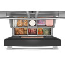 Kitchenaid® Réfrigérateur à portes françaises avec distributeur d’eau et de glaçons extérieur et tiroir réfrigéré pleine largeur FreshChill™ - 29 pi cu KRMF436SPS