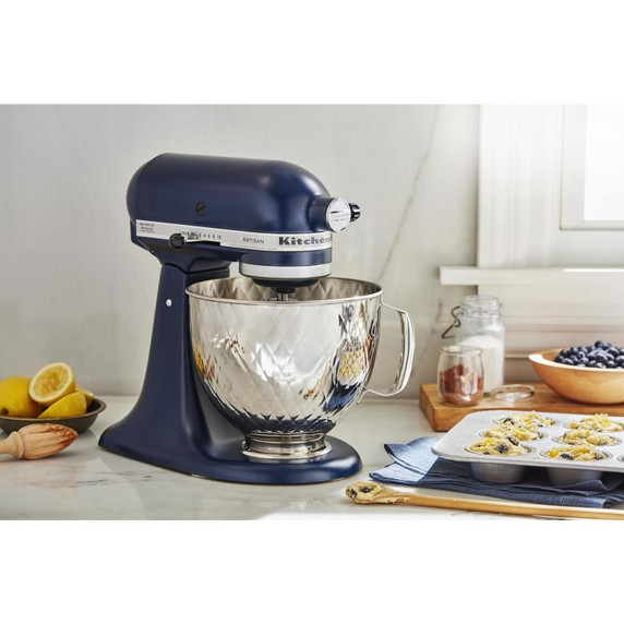 Bol de 5 pintes en acier inoxydable d’aspect matelassé pour batteur sur socle KitchenAid® à tête inclinable KSM5SSBQB Bol de 5 pintes en acier inoxydable d’aspect matelassé pour batteur sur socle KitchenAid® à tête inclinable KSM5SSBQB