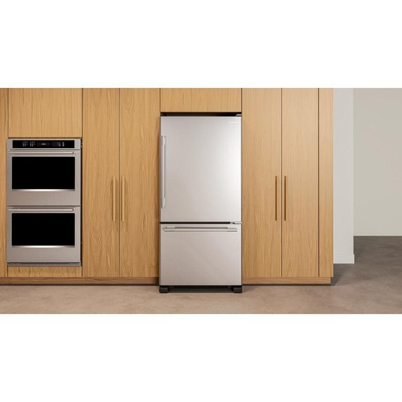 Kitchenaid® Réfrigérateur à congélateur inférieur et profondeur standard avec porte à charnière à droite de 19 pi cu - 30 po KRBR130SPS