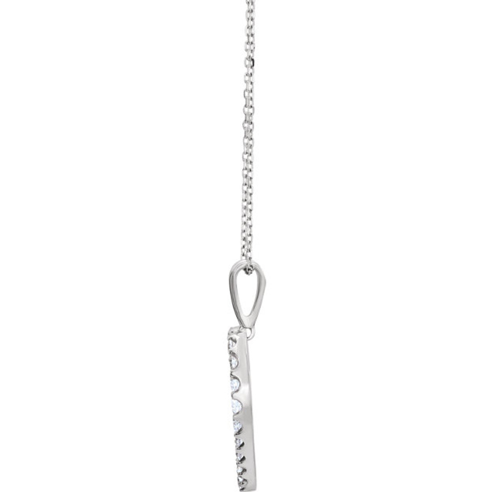 The 1/4 ct. tw. diamond 18" heart necklace in 14kt white gold showcases an enchanting design with a dash of flash. This necklace is sure to impress. Intricate design and amazing detail complemented by the 14kt white gold. This magnificent piece sparkles with shimmering diamond. 1/4 ct. This necklace undeniably a fashion-forward look and masterfully crafted with a bright polished shine.