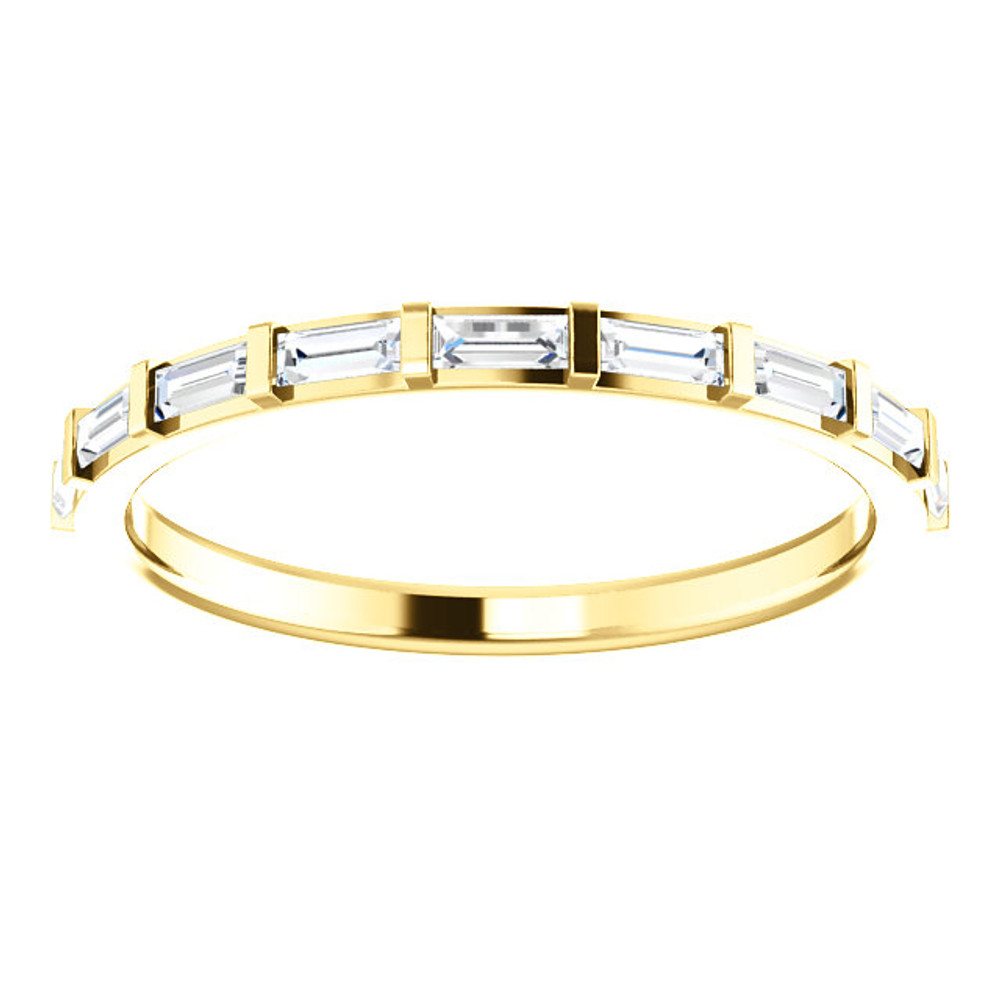 This 1/4 ct diamond straight baguette ring is made of polished 14kt yellow gold. Diamonds are set end to end and separated by sleek bars of gold.