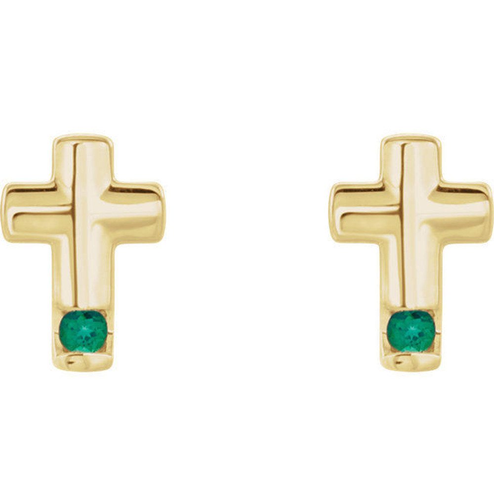 The rich verdant color of spring, emerald symbolizes love and new beginnings. JA Diamonds emeralds are a vivid green.