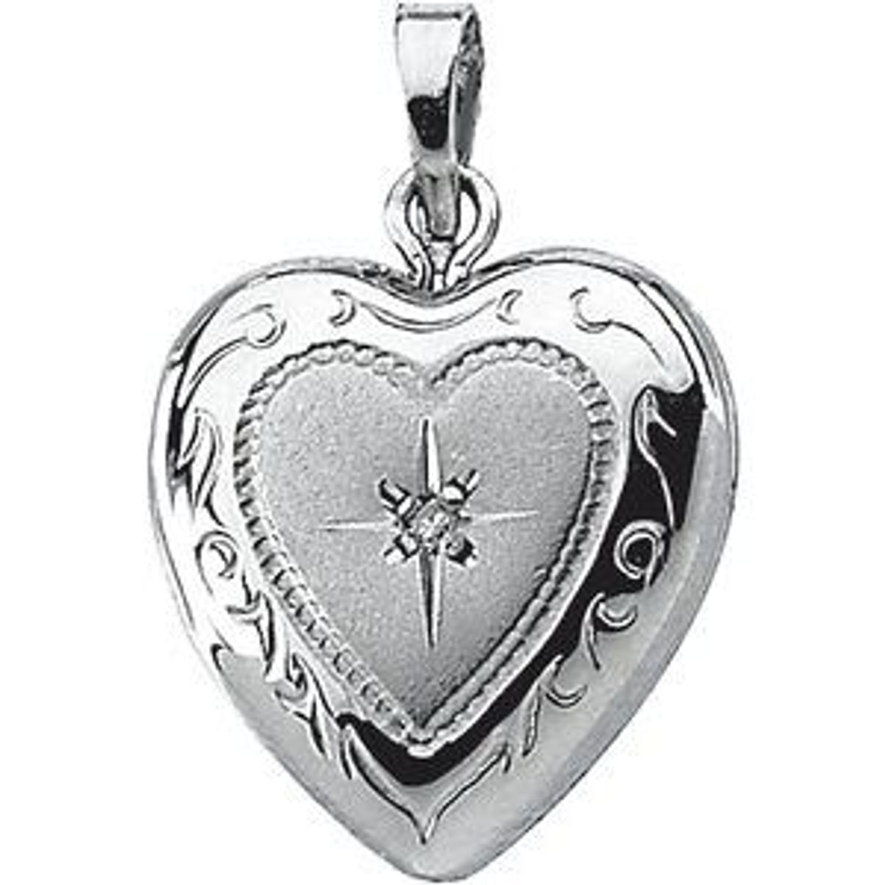 A sweet look, this locket is perfect for the one you love.