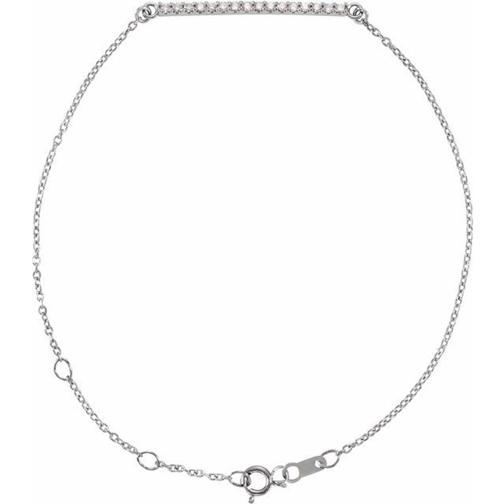 Remind her you'll love her forever with this dazzling diamond bar bracelet.