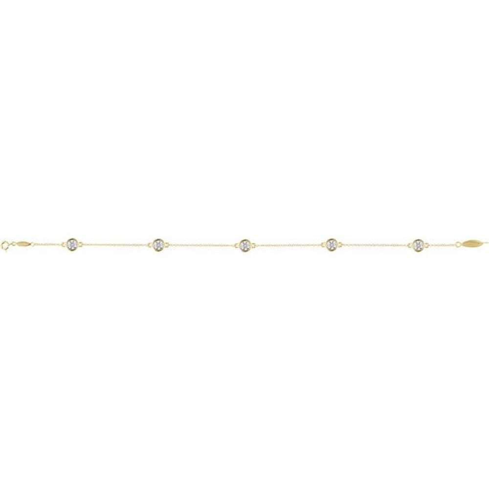 A sweet look of love and romance, this fine bracelet makes a thoughtful gift for women of all ages. Crafted in 14K Yellow Gold, this chain-textured bracelet features glimmering heart-shaped stations adorned with dazzling lab-grown diamonds. Sparkling with 1/3 ct. t.w. of diamonds, this 7.0-inch circumference bracelet secures with a claw clasp.