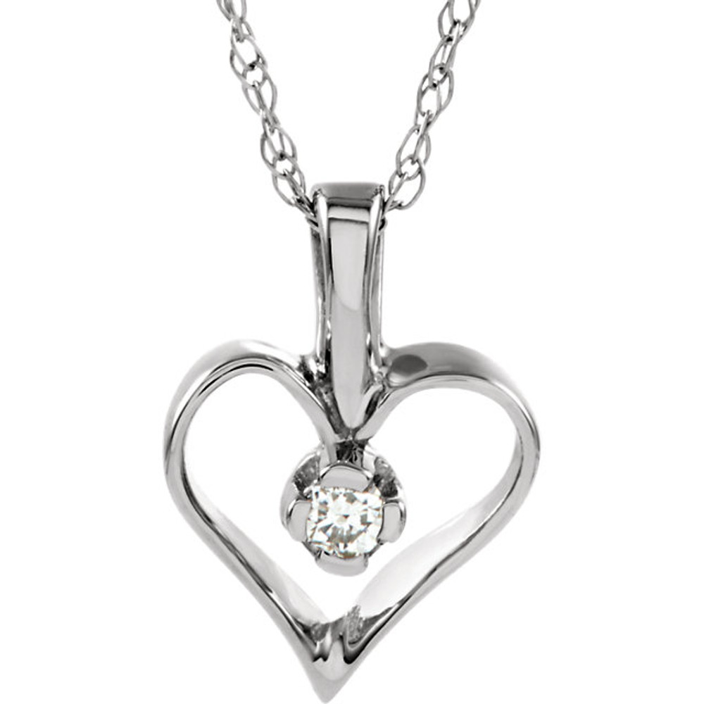This artfully designed .03 ct. tw. round cut diamond 18" heart necklace in 14kt white gold is just what you were looking for. Show off this wonderful necklace with any and every outfit. This necklace is simple yet stunning, captivating like no other.