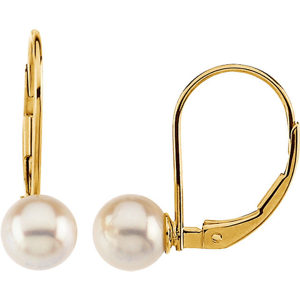 These elegant 14k yellow gold earrings each feature a 6mm round akoya cultured pearl. Polished to a brilliant shine.