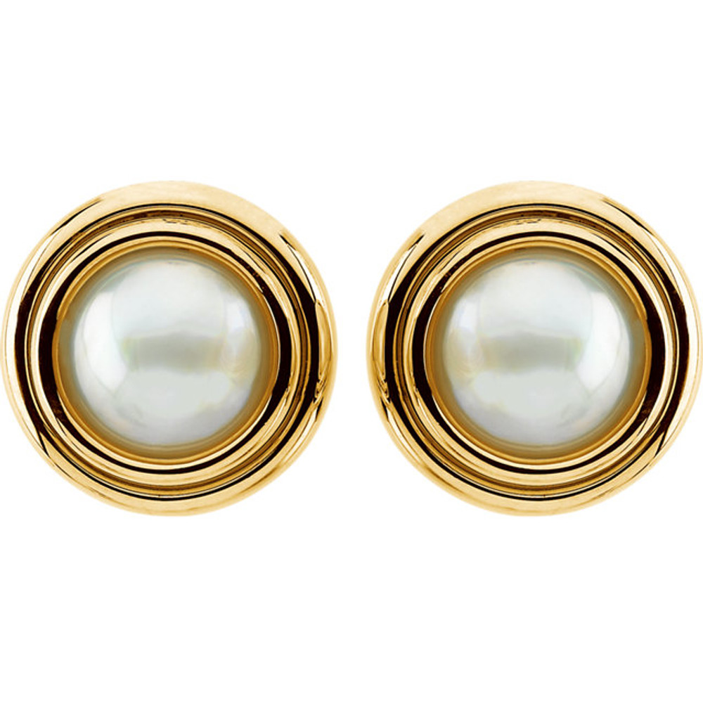 Product Specifications

Quality: 14K Yellow Gold

Jewelry State: Complete With Stone

Size: 15.00 mm/ Pair

Stone Type: Cultured Pearl

Stone Color: White

Weight: 15.05 grams

Finished State: Polished