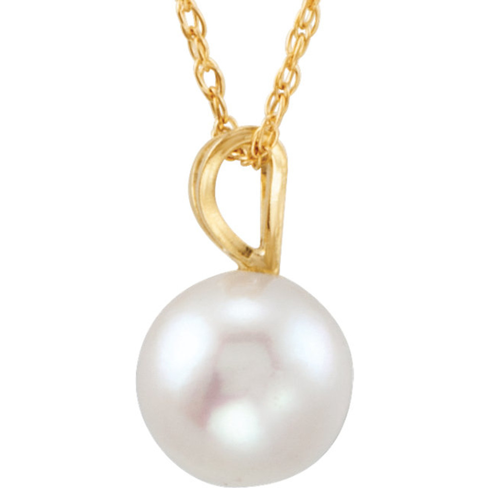 Product Specifications

Quality: 14K Yellow Gold

Size: 06.00 or 07.00 MM

Jewelry State: Complete With Stone

Stone Type: Cultured Pearl

Stone Shape: Round

Stone Quality: AA

Length: 18.00 Inch

Type: Solid Rope Chain In 14K Yellow Gold

Weight: 0.80 grams

Finished State: Polished