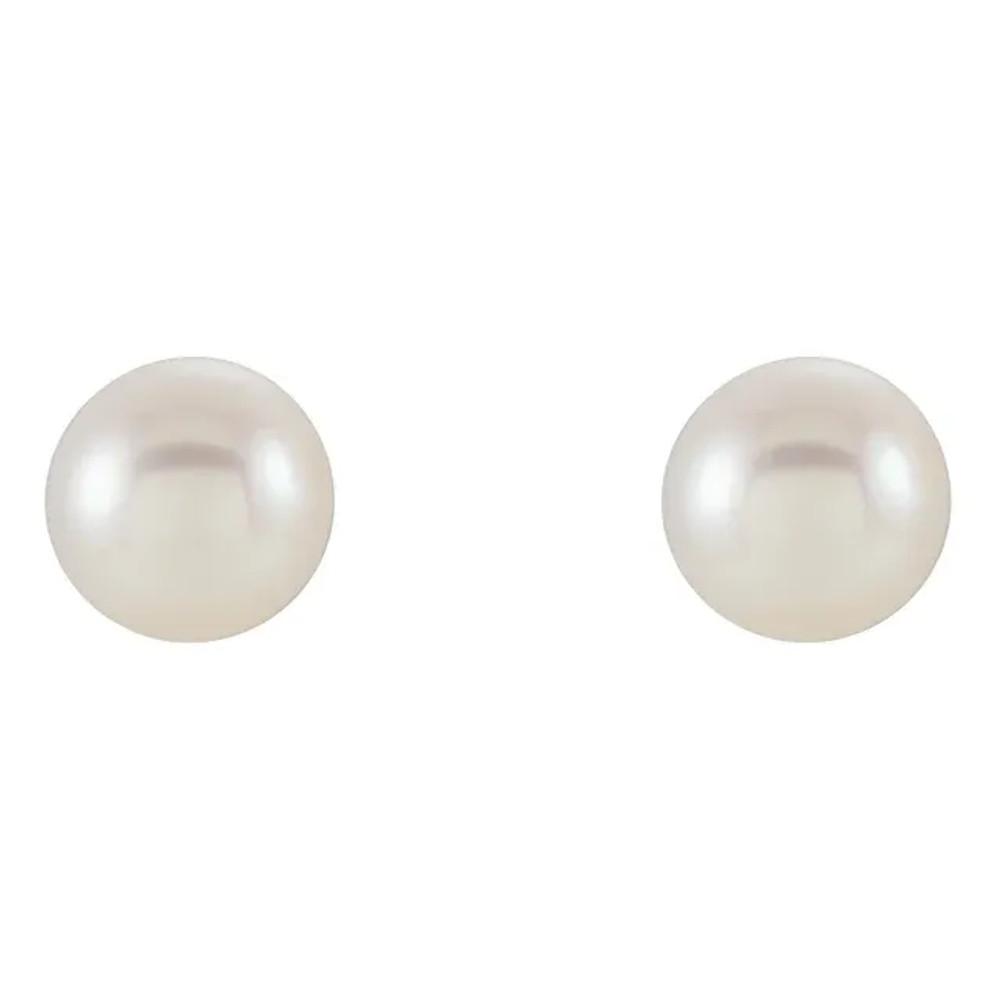 Simple yet breathtaking, these pearl stud earrings are perfect for any occasion.