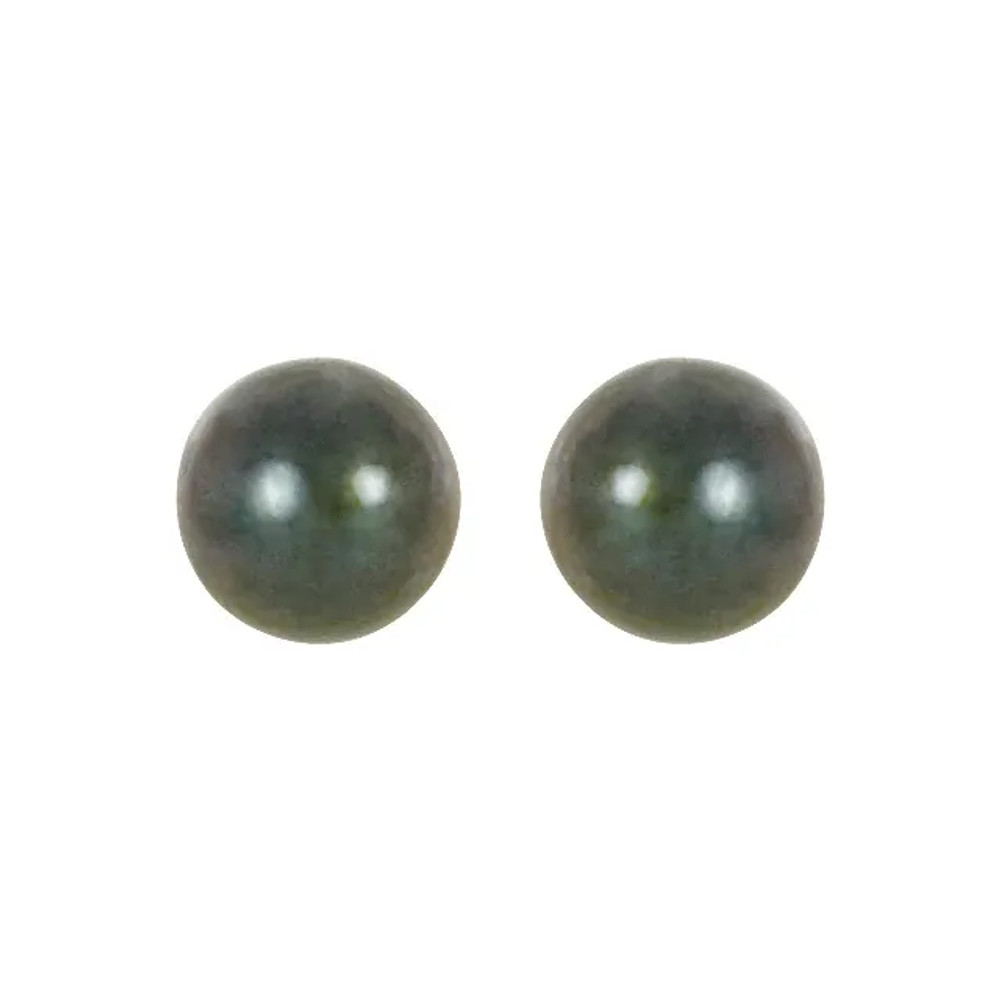 Stunning in their simplicity, these exquisite stud earrings are a lush and lovely every day look.