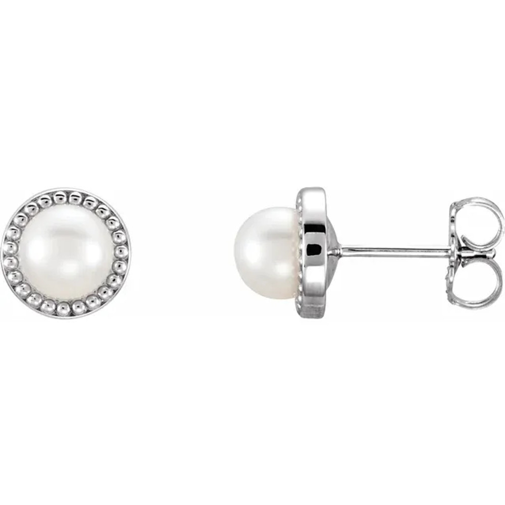 Perfect for day or evening wear, these exceptional pearl stud earrings are a fashion must-have.