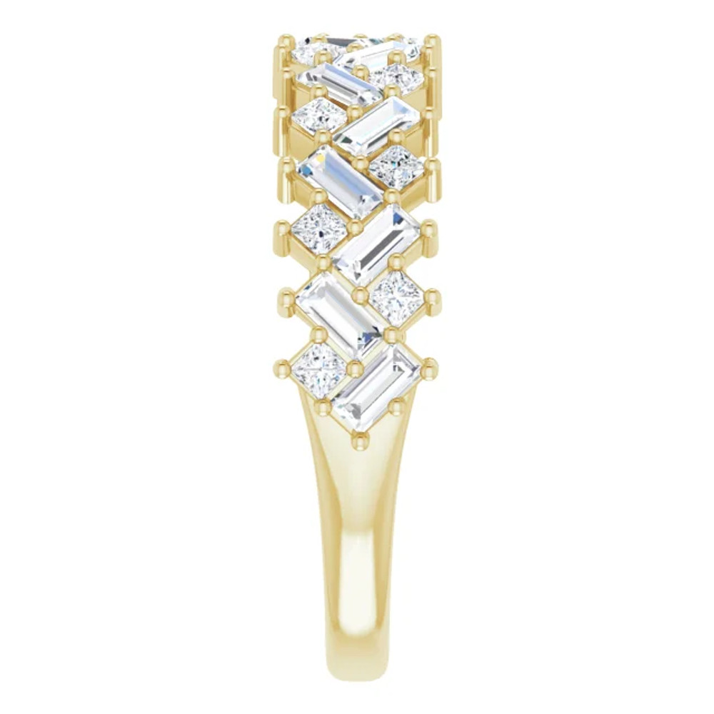 Honor your special day with this exceptional diamond anniversary band. Expertly crafted in 14K yellow gold, this exquisite choice showcases thirty sparkling diamonds, each boasting a color rank of G-H-I and clarity of SI2-SI3. Captivating with 9/10 ct. t.w. of diamonds and a bright polished shine, this ring adds shimmer to her bridal look.