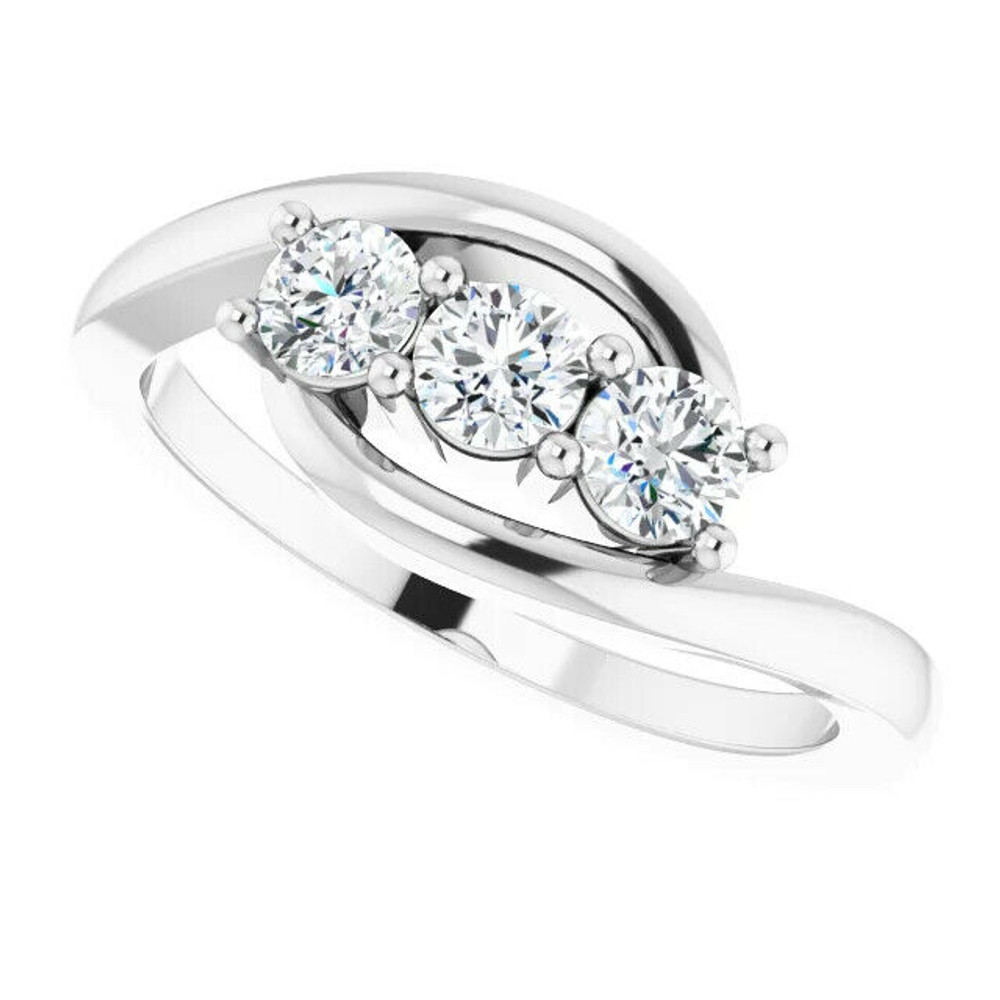 Honor her on that special anniversary with this exquisite diamond anniversary band.