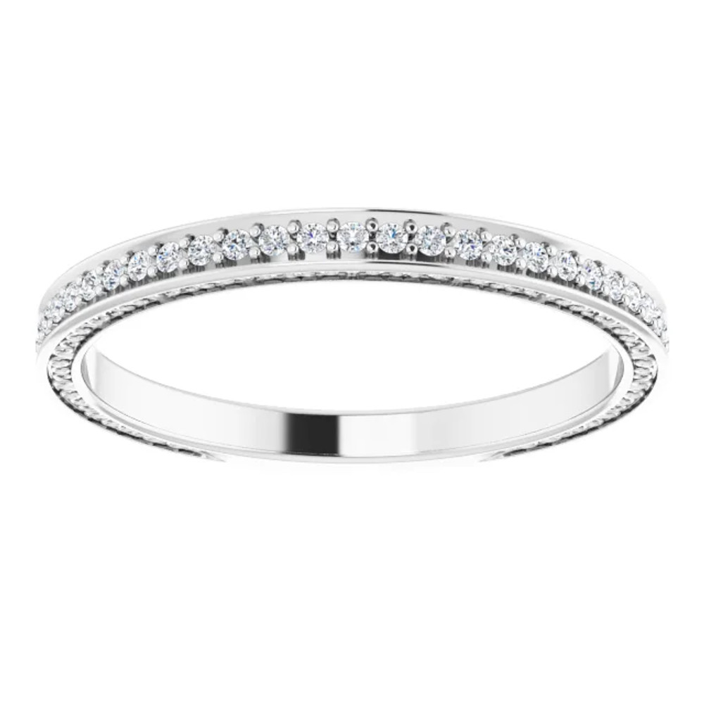 Honor your special day with this exceptional diamond anniversary band.