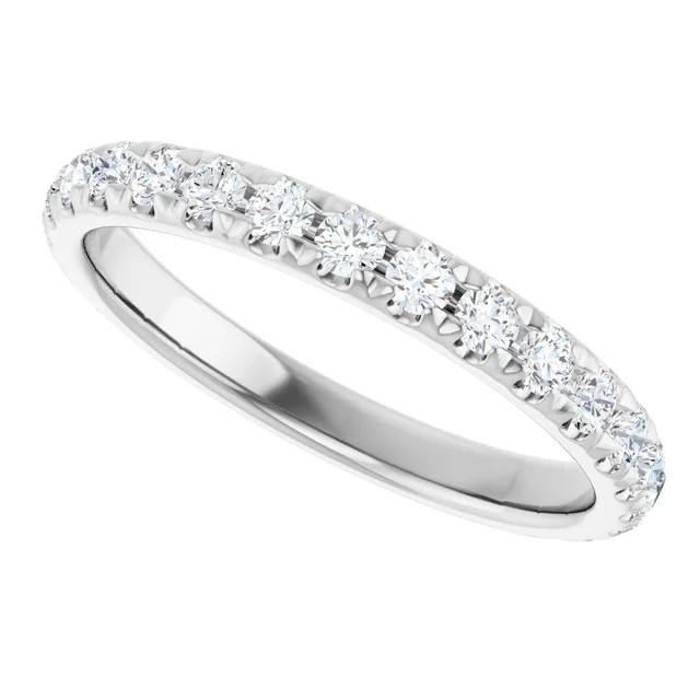 Make the celebration magical with this diamond anniversary band.