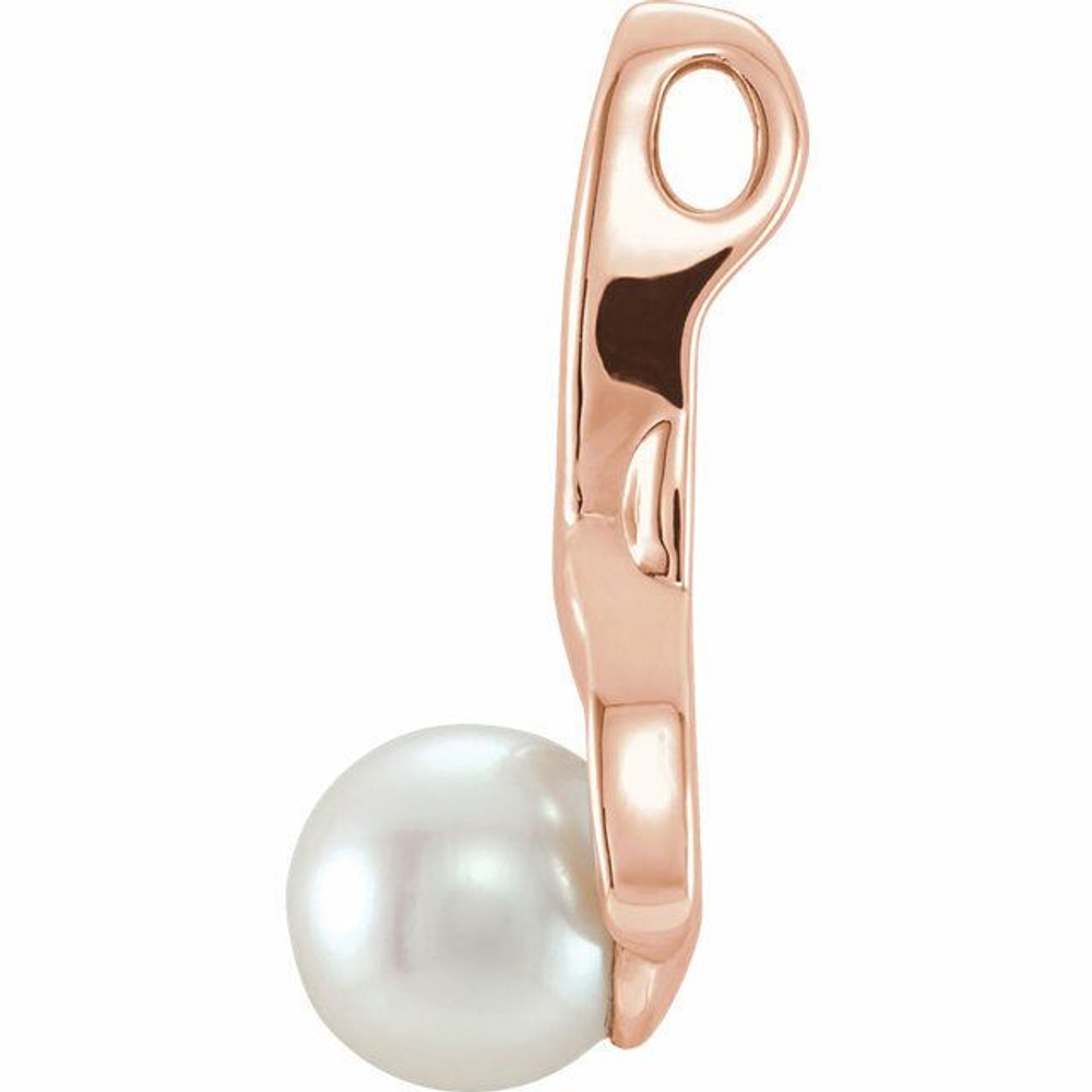 Modern and alluring, this freeform pearl pendant is destined to be admired. Created in 14K rose gold, this sumptuous style showcases a luminous 6.0-6.5mm cultured freshwater pearl. Polished to a brilliant shine.